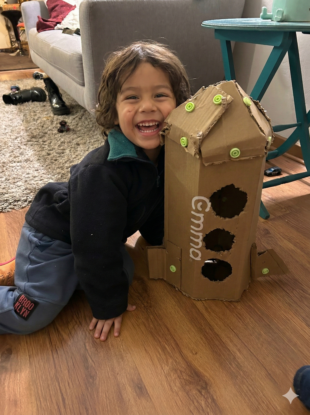 Pakumi Builder Kit - Kit de Herramientas para construir en cartón